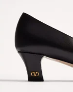 Valentino Bowow Pump In Kidskin With Studs 45Mm - Image 2